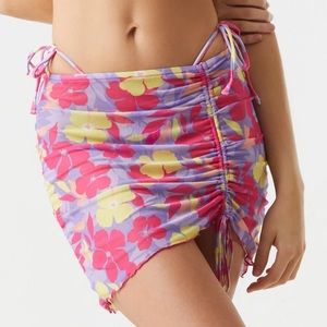 NEW🔸 Pink Floral Print Ruched Mesh Cover Up Mini Skirt